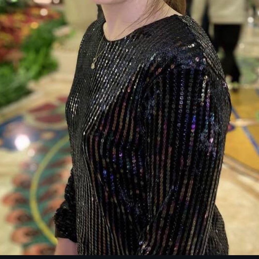 HM - Shiny Sequined top